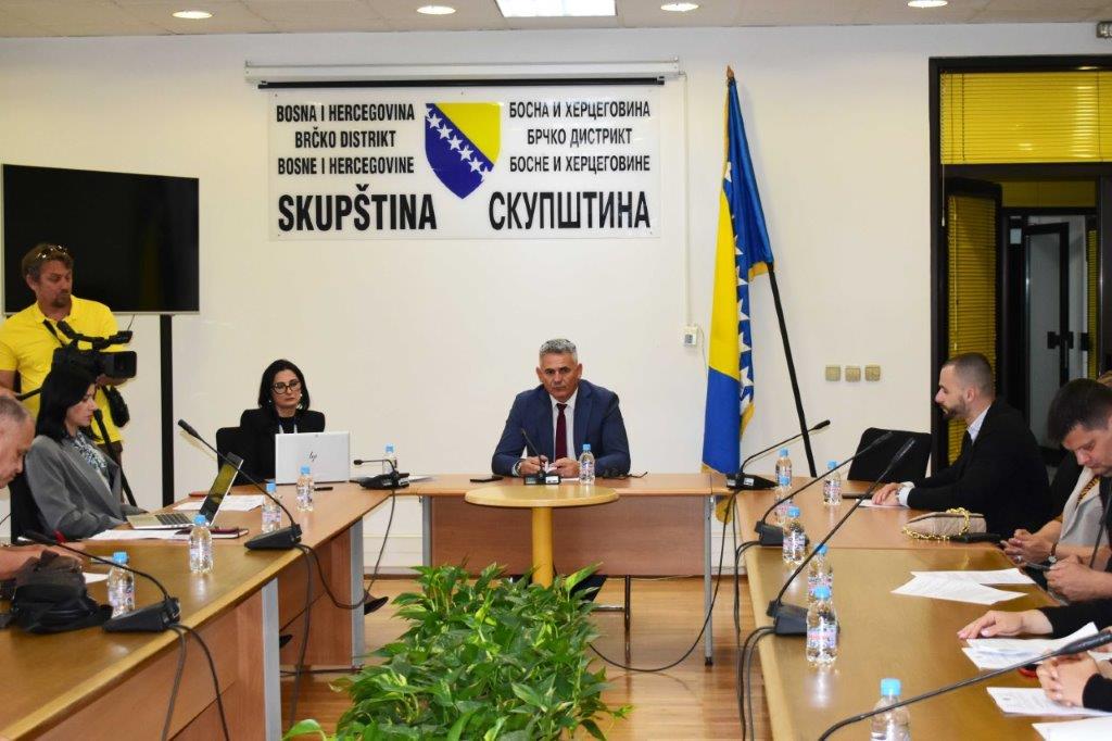 PREZENTIRAN NOVI KODEKS PONAŠANJA ZASTUPNIKA U SKUPŠTINI BRČKO DISTRIKTA BiH: KORAK NAPRIJED KA JAČANJU INTEGRITETA INSTITUCIJA